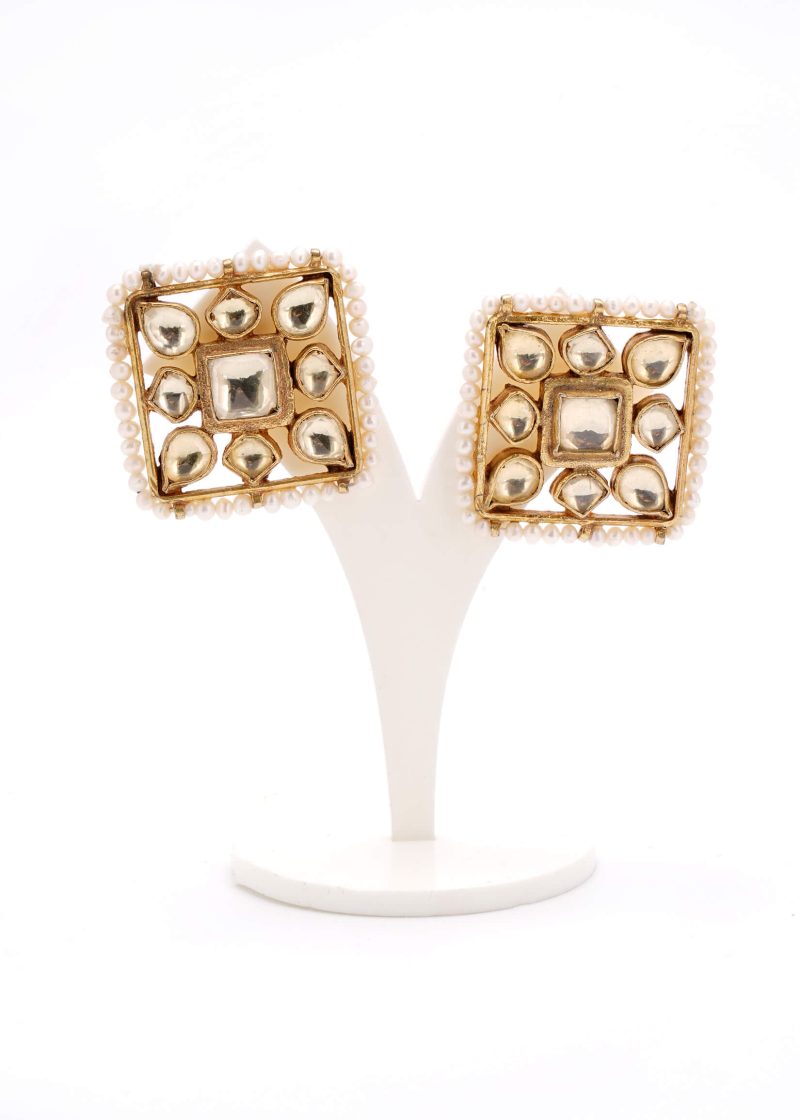 Square Tops | Gold Metal Yellow Uncut Diamond with Lulu Accents
