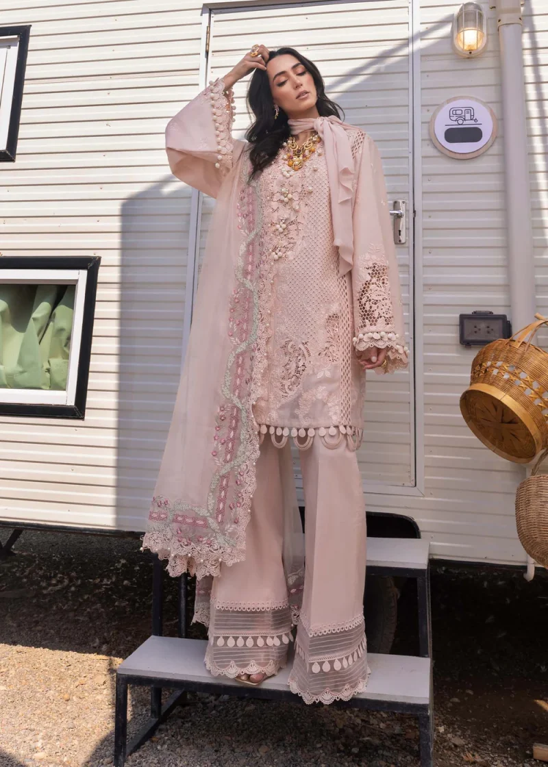 Saira Shakira | Luxury lawn'25 | Leyla-a | Lawn | Salmon pink | Embroidered Suit | 3pc